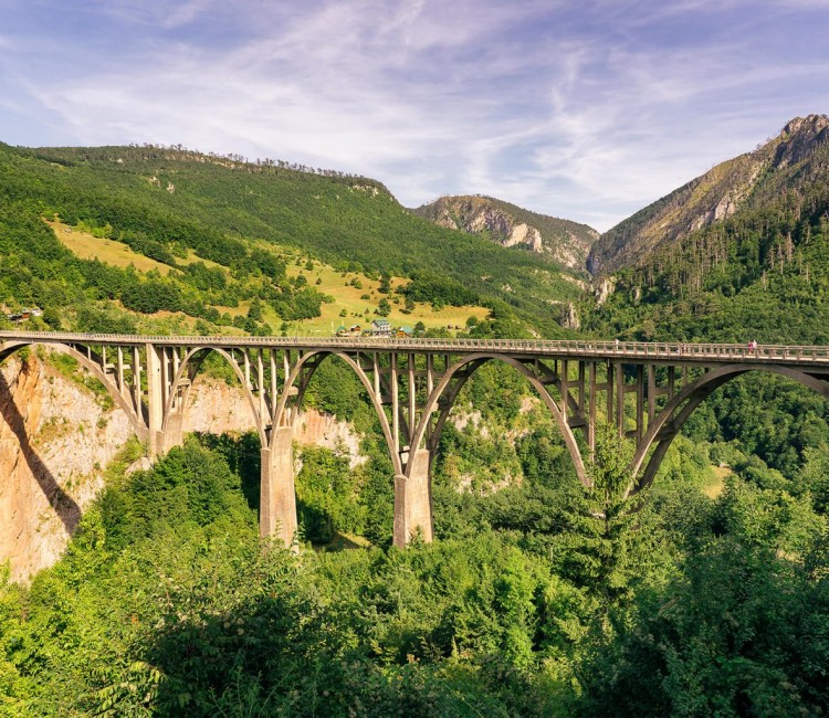 Kombo Rent a Car - Montenegro trips